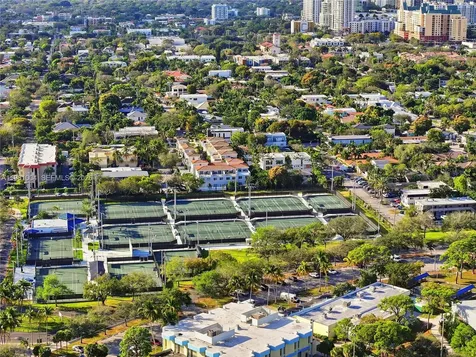606 NE 14th Avenue Fort Lauderdale FL 33304