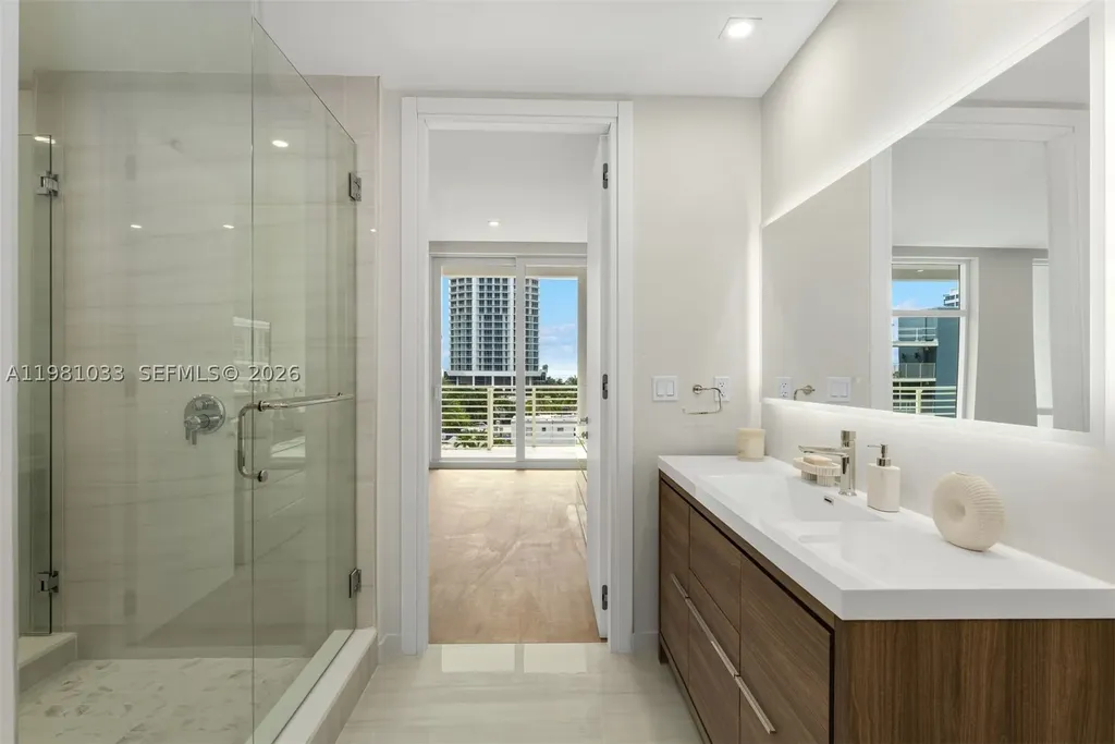 527 Orton Avenue Fort Lauderdale FL 33304