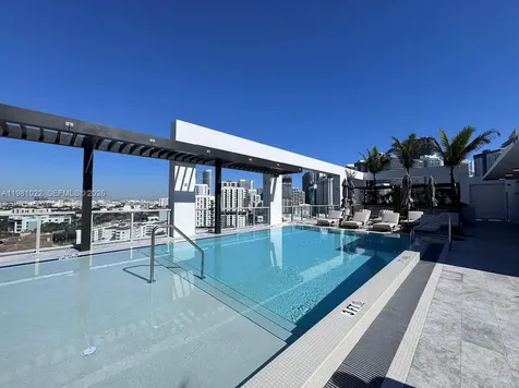 1611 SW 2nd Avenue Miami FL 33129