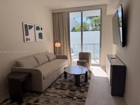 1611 SW 2nd Avenue Miami FL 33129