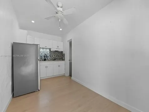 252 E 36th Street Hialeah FL 33013