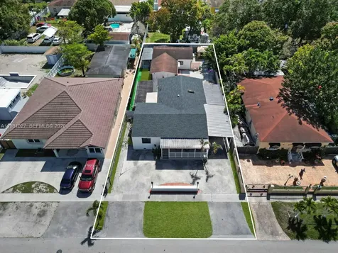 252 E 36th Street Hialeah FL 33013