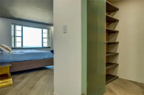5255 Collins Avenue Miami Beach FL 33140