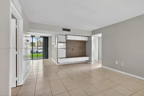 8065 SW 107th Avenue Miami FL 33173