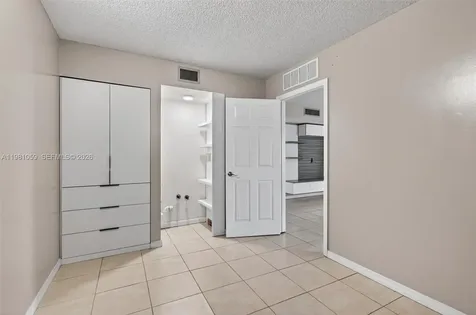 8065 SW 107th Avenue Miami FL 33173