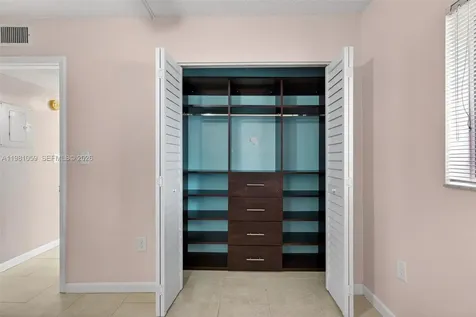 8065 SW 107th Avenue Miami FL 33173