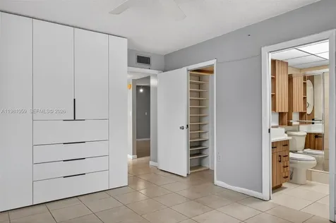 8065 SW 107th Avenue Miami FL 33173
