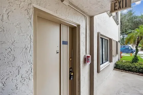 8065 SW 107th Avenue Miami FL 33173