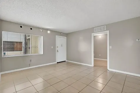 8065 SW 107th Avenue Miami FL 33173