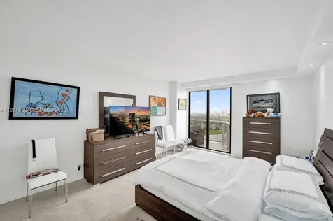 20281 E Country Club Drive Aventura FL 33180