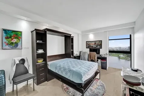 20281 E Country Club Drive Aventura FL 33180