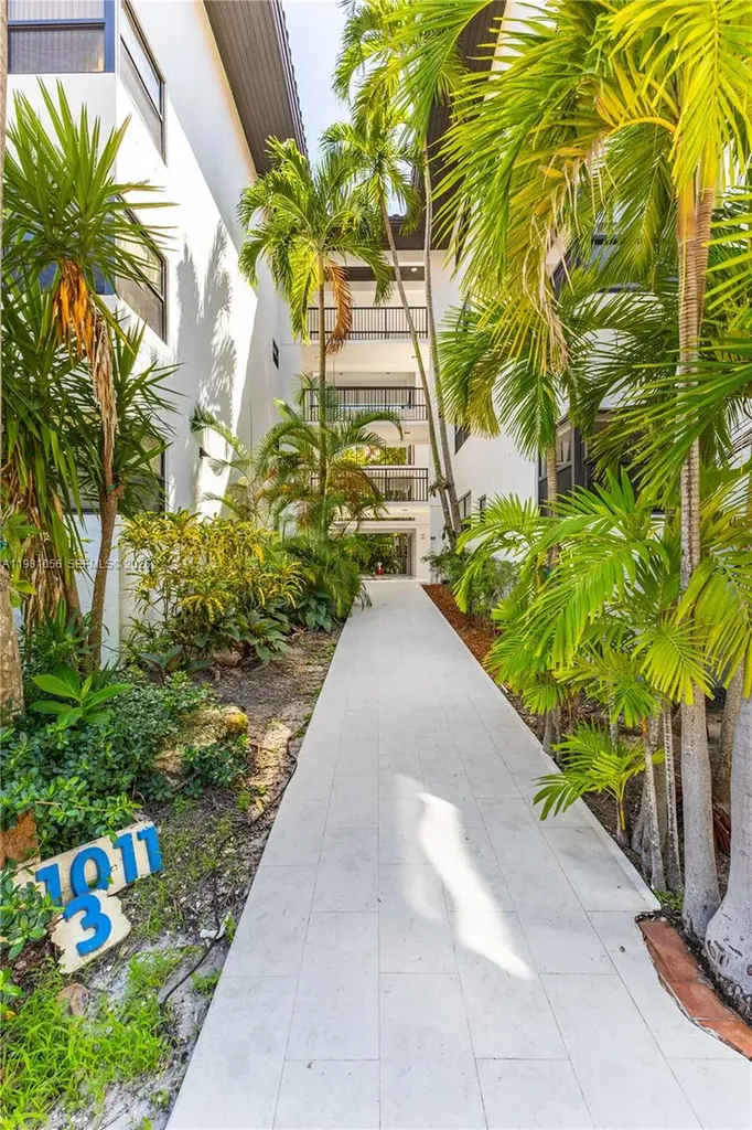 101 Ocean Lane Drive Key Biscayne FL 33149