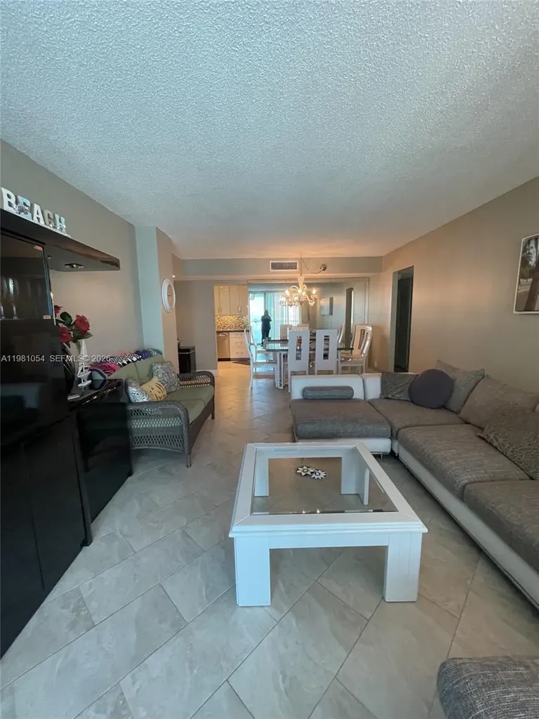 1410 S Ocean Drive Hollywood FL 33019