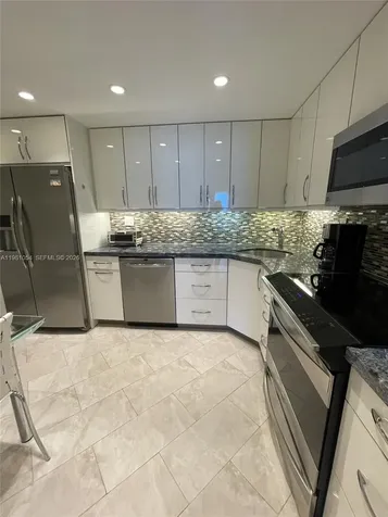 1410 S Ocean Drive Hollywood FL 33019