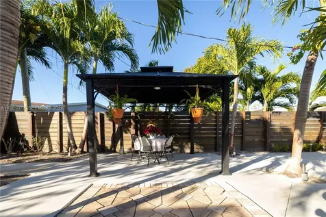 19600 Gulfstream Road Cutler Bay FL 33157