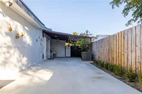19600 Gulfstream Road Cutler Bay FL 33157