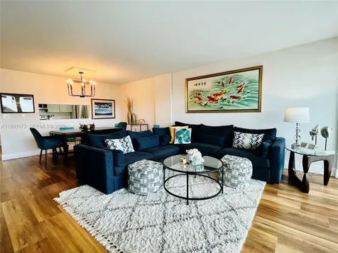 199 Ocean Lane Drive Key Biscayne FL 33149