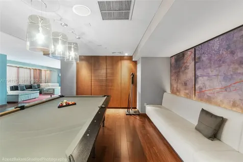 325 S Biscayne Boulevard Miami FL 33131
