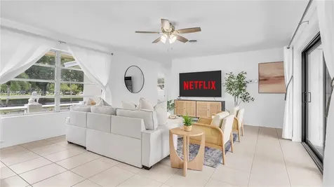 151 SE 9th Court Pompano Beach FL 33060