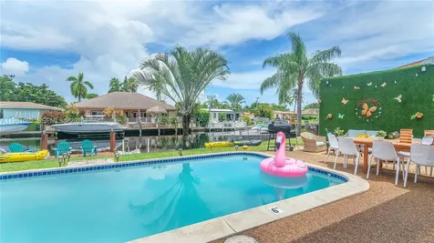 151 SE 9th Court Pompano Beach FL 33060