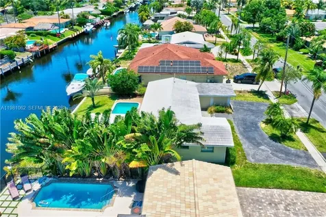 151 SE 9th Court Pompano Beach FL 33060