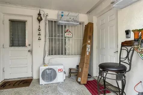 3250 NW 14th Terrace Miami FL 33125