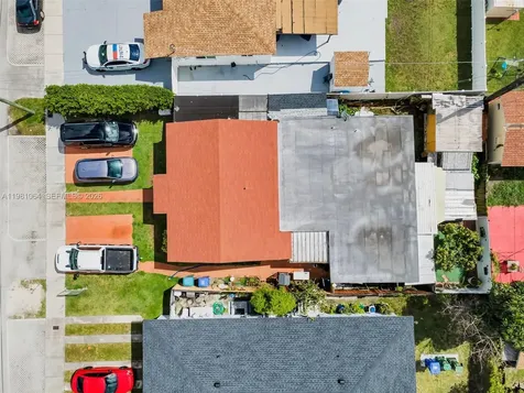 3250 NW 14th Terrace Miami FL 33125