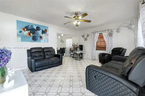3250 NW 14th Terrace Miami FL 33125