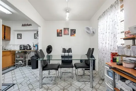 3250 NW 14th Terrace Miami FL 33125