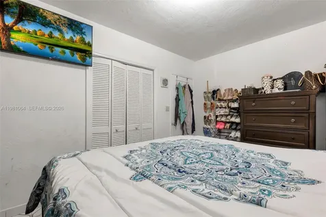 3250 NW 14th Terrace Miami FL 33125