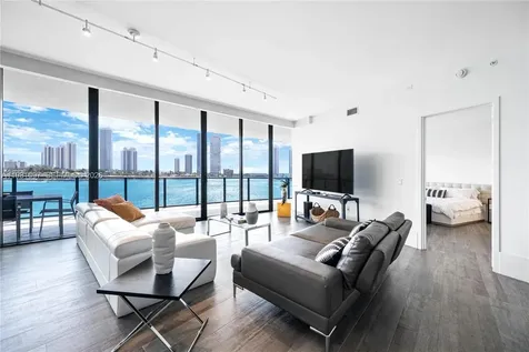 5500 Island Estates Drive Aventura FL 33160