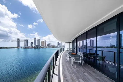 5500 Island Estates Drive Aventura FL 33160