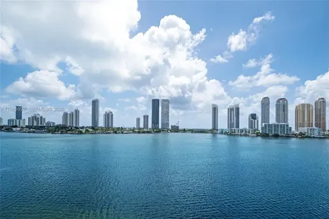 5500 Island Estates Drive Aventura FL 33160