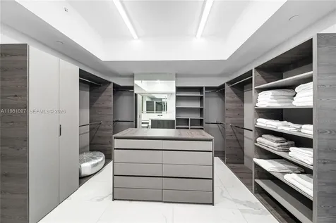 5500 Island Estates Drive Aventura FL 33160