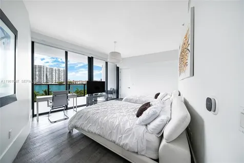 5500 Island Estates Drive Aventura FL 33160