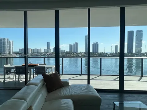 5500 Island Estates Drive Aventura FL 33160