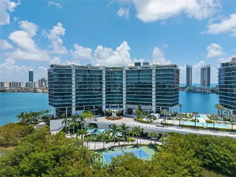5500 Island Estates Drive Aventura FL 33160