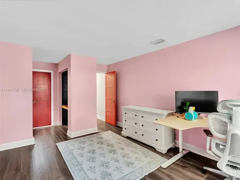 2083 Augusta Weston FL 33326