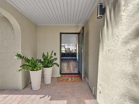 2083 Augusta Weston FL 33326