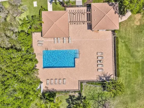 2083 Augusta Weston FL 33326