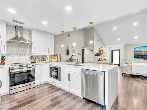 2083 Augusta Weston FL 33326
