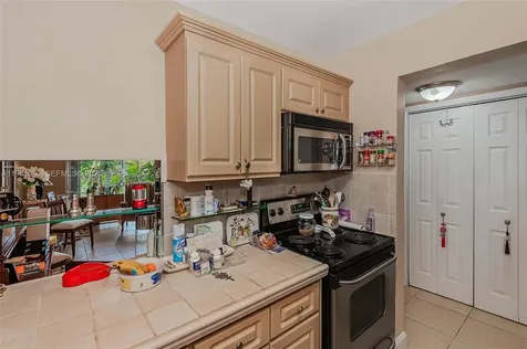 7403 SW 82nd Street Miami FL 33143