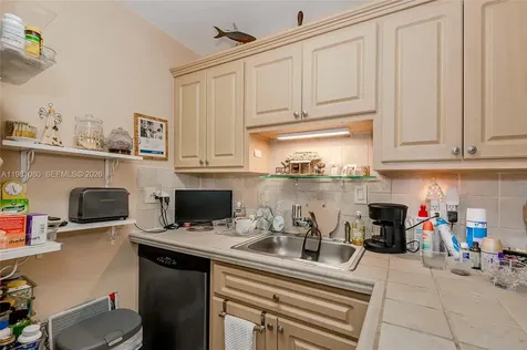 7403 SW 82nd Street Miami FL 33143