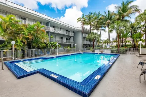 7403 SW 82nd Street Miami FL 33143