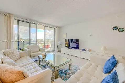 1500 Bay Road Miami Beach FL 33139