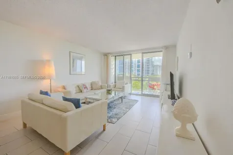 1500 Bay Road Miami Beach FL 33139