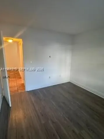 9225 SW 87th Avenue Miami FL 33176