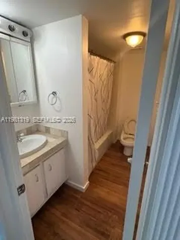 9225 SW 87th Avenue Miami FL 33176