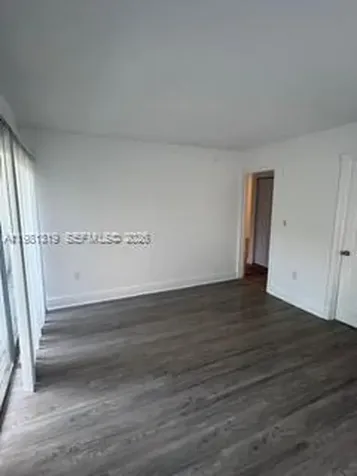 9225 SW 87th Avenue Miami FL 33176