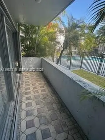 9225 SW 87th Avenue Miami FL 33176